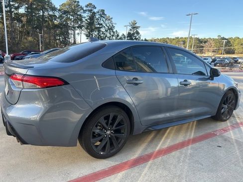 Used 2023 Toyota Corolla SE image 4