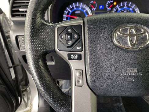 Used 2017 Toyota 4Runner SR5 image 21