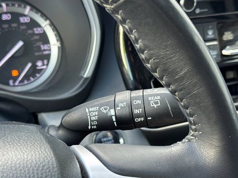 Used 2022 Toyota Highlander XLE image 41