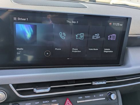 Used 2025 Hyundai Sonata SEL FWD image 11