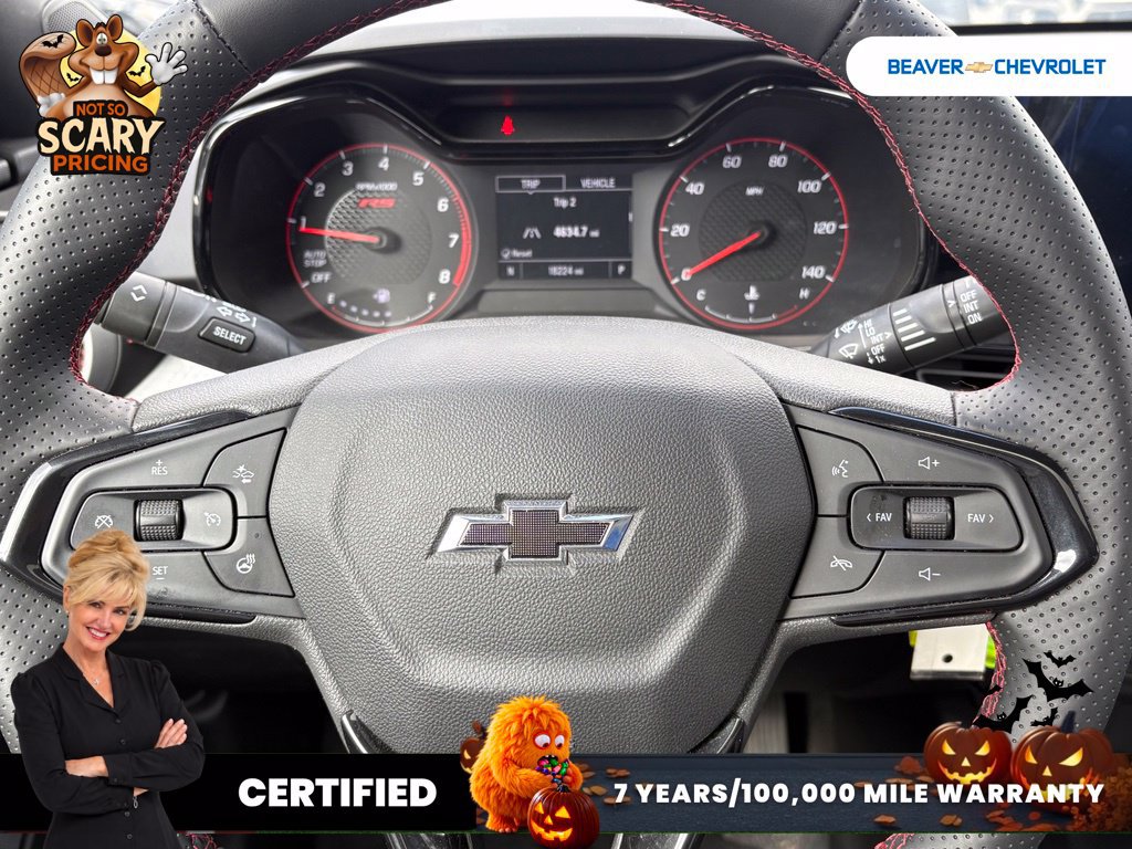 Used 2025 Chevrolet Trax RS w/ Sunroof Package FWD image 19