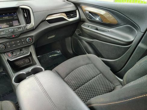Used 2018 GMC Terrain SLE image 16