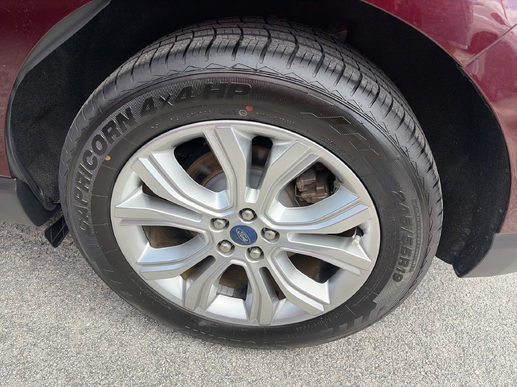 Used 2020 Ford Edge Titanium w/ Equipment Group 301A FWD image 39