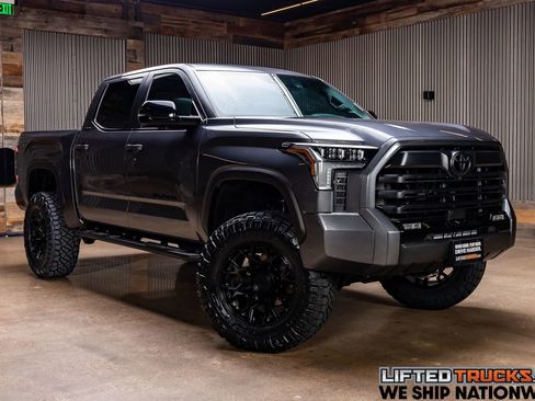 Used 2026 Toyota Tundra Limited AWD/4WD image 1