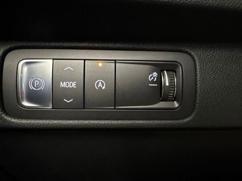 New 2026 Chevrolet Traverse LT FWD image 32