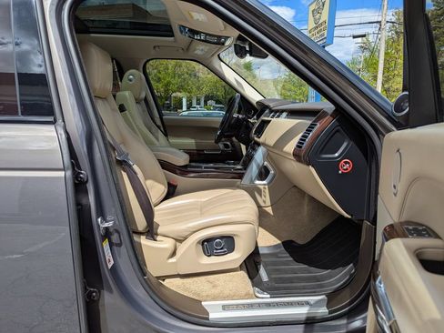 Used 2017 Land Rover Range Rover Long Wheelbase Supercharged AWD/4WD image 32