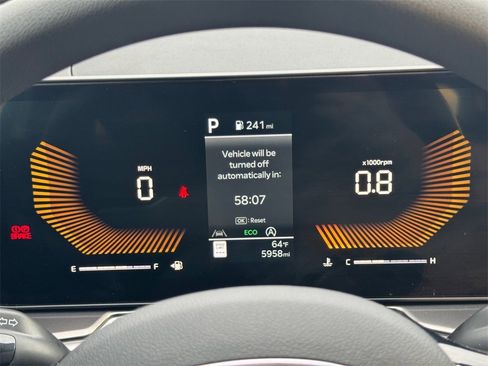 Certified 2025 Kia Sorento LX image 18