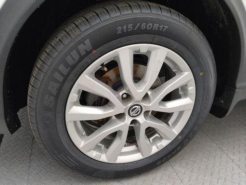 Used 2020 Nissan Rogue Sport S w/ Appearance Package FWD image 31