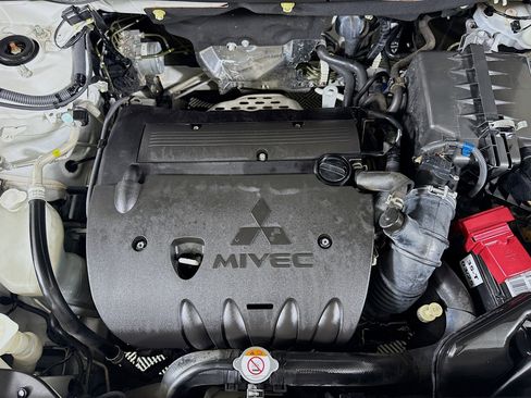 Used 2018 Mitsubishi Outlander Sport ES image 38