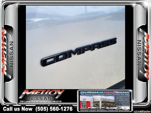 Used 2025 Jeep Compass Trailhawk AWD/4WD image 12
