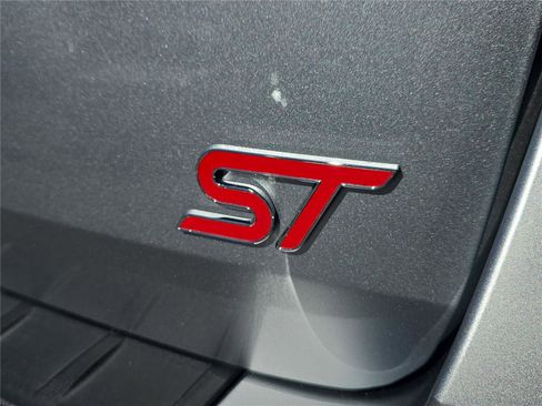 Used 2024 Ford Explorer ST w/ Equipment Group 401A image 5