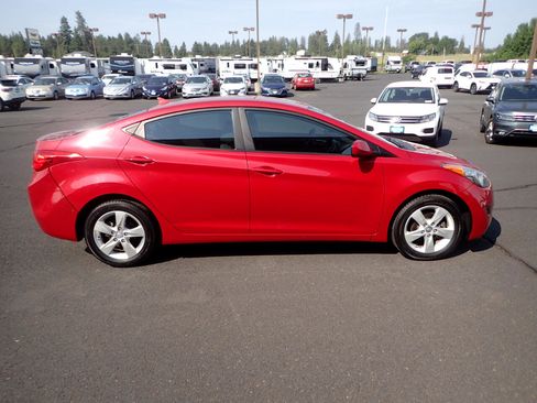 Used 2013 Hyundai Elantra GLS image 6