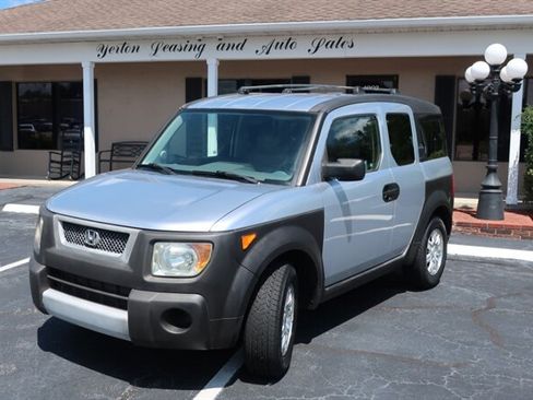 Used 2004 Honda Element EX image 1