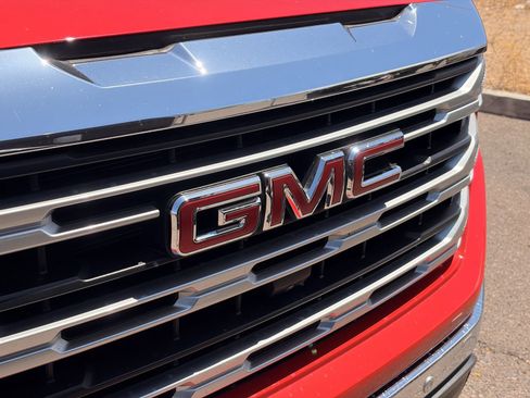 Used 2024 GMC Sierra 1500 SLE w/ Preferred Package RWD image 4