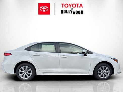 New 2026 Toyota Corolla LE image 3