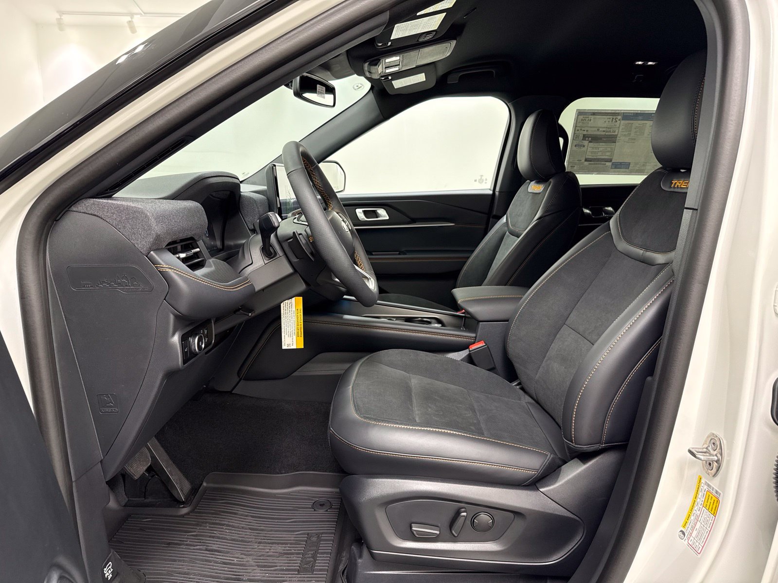 New 2026 Ford Explorer Tremor w/ Tremor Convenience Package AWD/4WD image 14