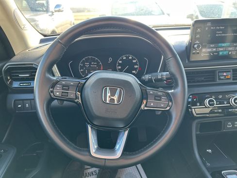 Used 2023 Honda Pilot Touring image 45