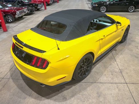 Used 2016 Ford Mustang GT Premium w/ Equipment Group 401A RWD image 33
