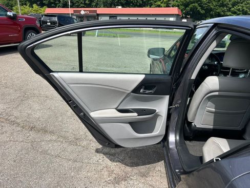 Used 2014 Honda Accord EX-L image 17