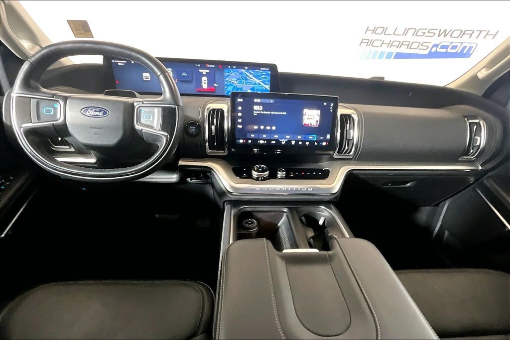 Certified 2025 Ford Expedition Max Platinum AWD/4WD image 11