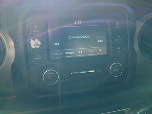 Used 2018 Jeep Wrangler Unlimited Sport AWD/4WD image 35