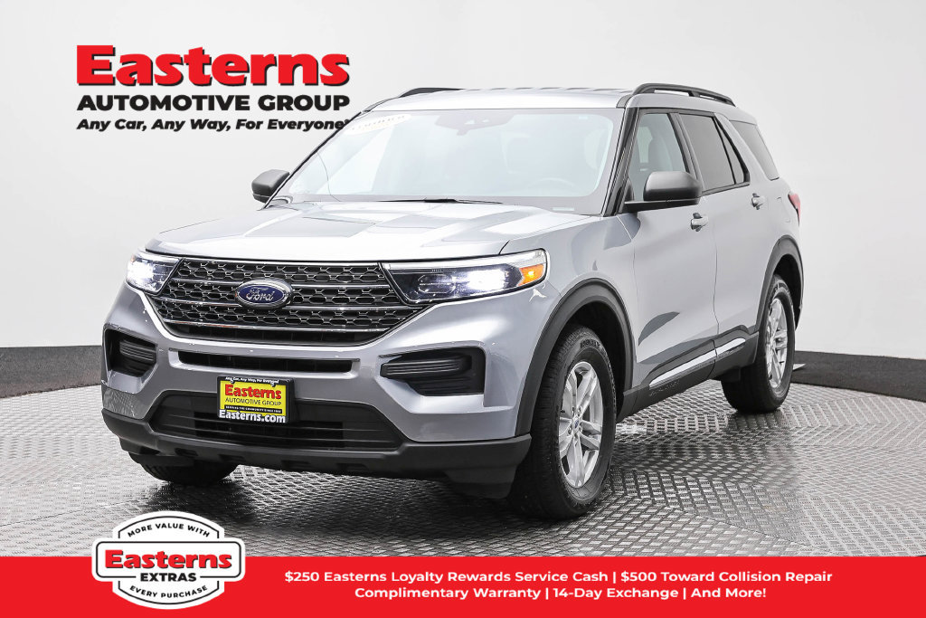Used 2023 Ford Explorer XLT AWD/4WD image 1