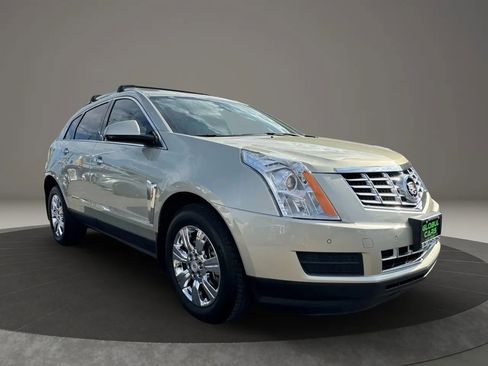 Used 2014 Cadillac SRX Luxury image 3