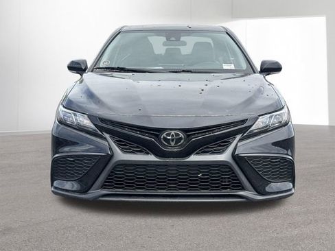 Used 2023 Toyota Camry SE FWD image 16