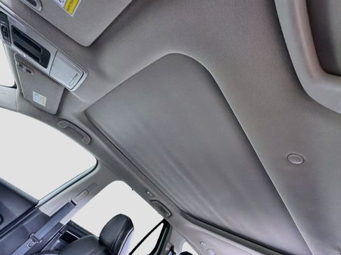 Used 2025 Honda Pilot Touring image 26