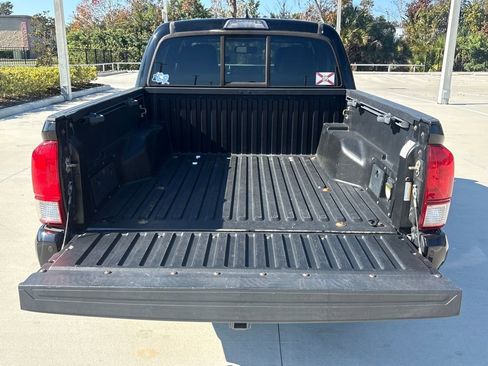 Used 2016 Toyota Tacoma 2WD Double Cab image 30