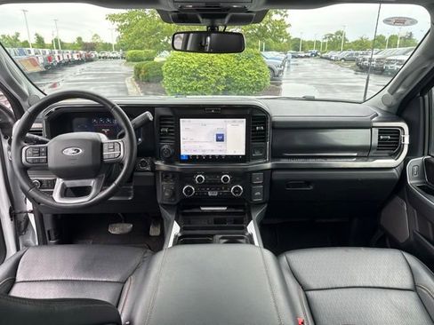 Used 2025 Ford F350 Lariat w/ Lariat Ultimate Package AWD/4WD image 29