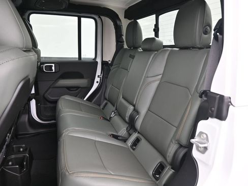 New 2026 Jeep Gladiator Mojave AWD/4WD image 23