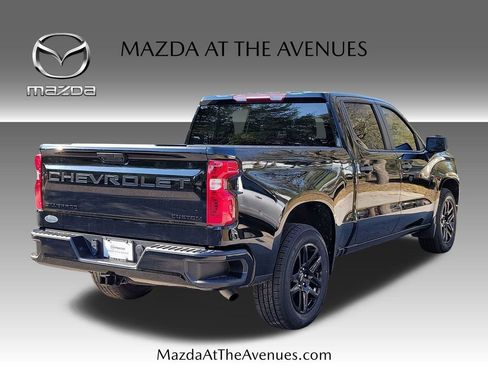 Used 2023 Chevrolet Silverado 1500 Custom w/ LPO, Dark Essentials Package image 4