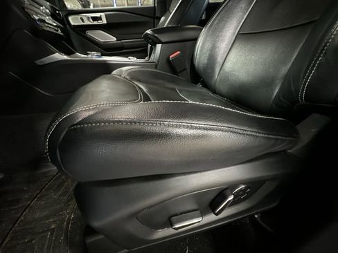 Used 2020 Ford Explorer ST w/ Premium Technology Package AWD/4WD image 18