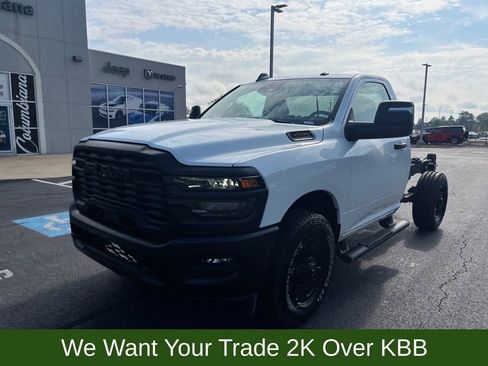 Used 2025 RAM 3500 Tradesman image 8
