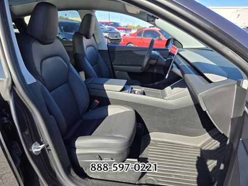 Used 2026 Tesla Model Y Long Range image 14