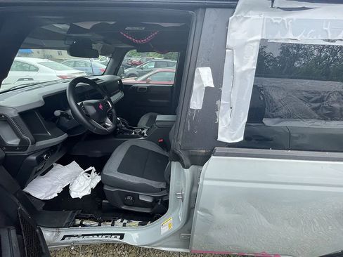 Used 2022 Ford Bronco Big Bend AWD/4WD image 4