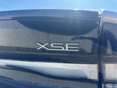 Used 2023 Toyota Prius Prime XSE Premium image 30