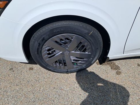 New 2026 Nissan Sentra SV w/ Floor Mat Package FWD image 28