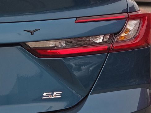 New 2026 Toyota Camry SE image 12