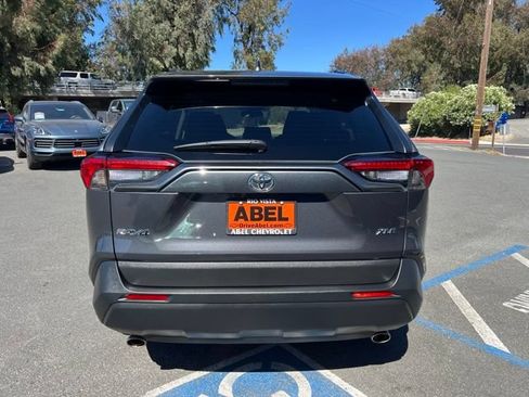 Used 2025 Toyota RAV4 XLE FWD image 8