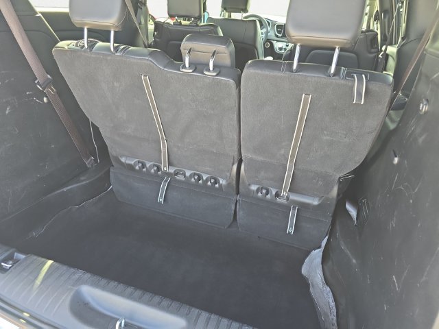 Used 2025 Chrysler Pacifica Select FWD image 19