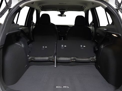 Used 2024 Nissan Kicks SR w/ Exterior Package image 12