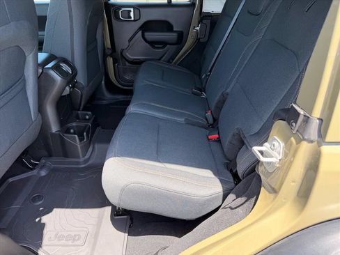 Used 2025 Jeep Wrangler Unlimited Sport AWD/4WD image 10
