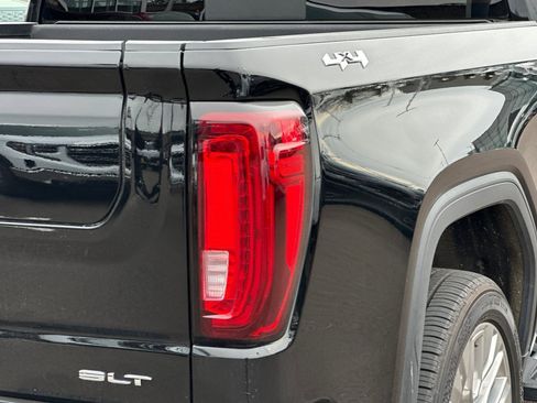Used 2022 GMC Sierra 1500 SLT w/ SLT Premium Package image 24