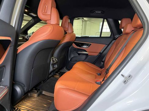 Used 2025 Mercedes-Benz GLC 300 GLC 300 image 19