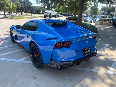 Used 2022 Ferrari 812 GTS RWD image 7