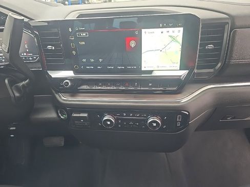 Used 2025 GMC Sierra 1500 SLT image 26