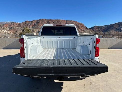Used 2023 Chevrolet Silverado 1500 LT Trail Boss w/ Convenience Package II image 8