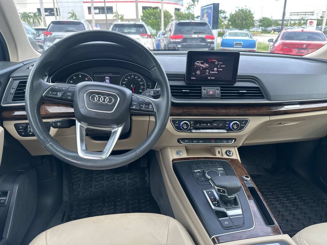Used 2018 Audi Q5 2.0T Premium Plus w/ Premium Plus Package AWD/4WD image 25